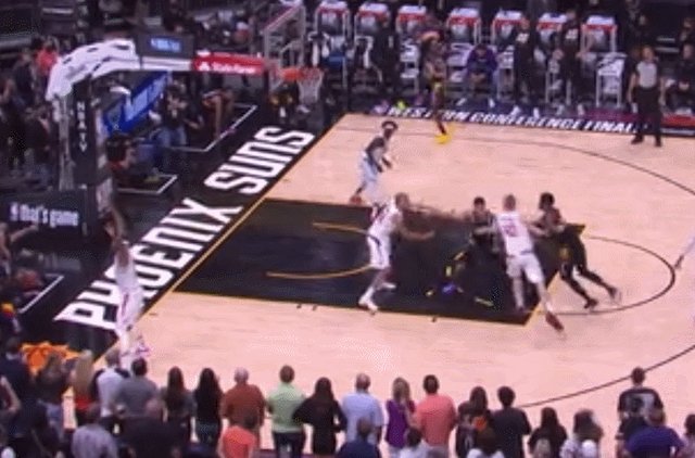 开云电竞平台-0.2秒空接绝杀符合规则！蒙蒂完美战术助飞艾顿