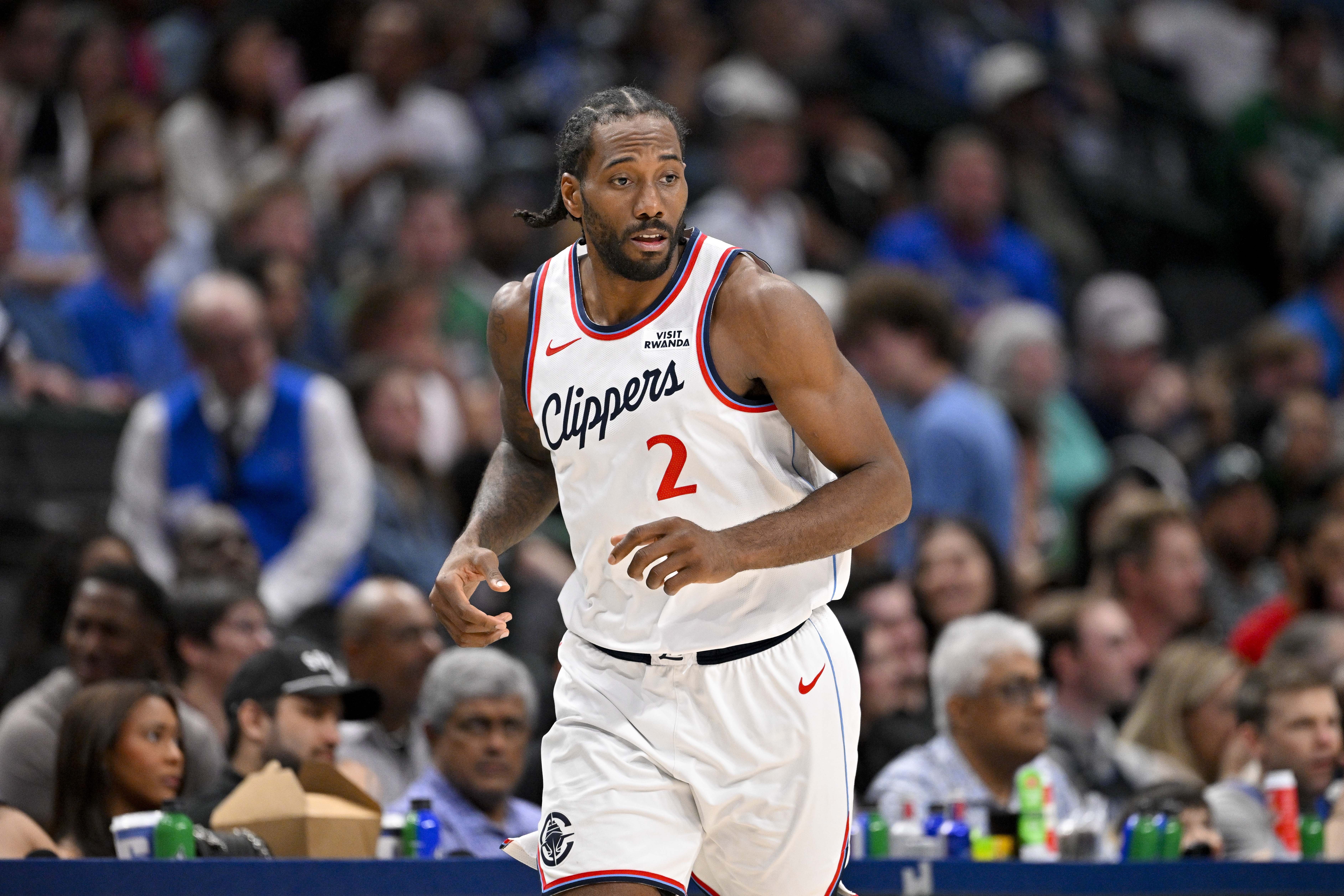 九游-机器卡！伦纳德常规赛65场 场均27.9分6.4板3.6助1.9断 三分38.7%